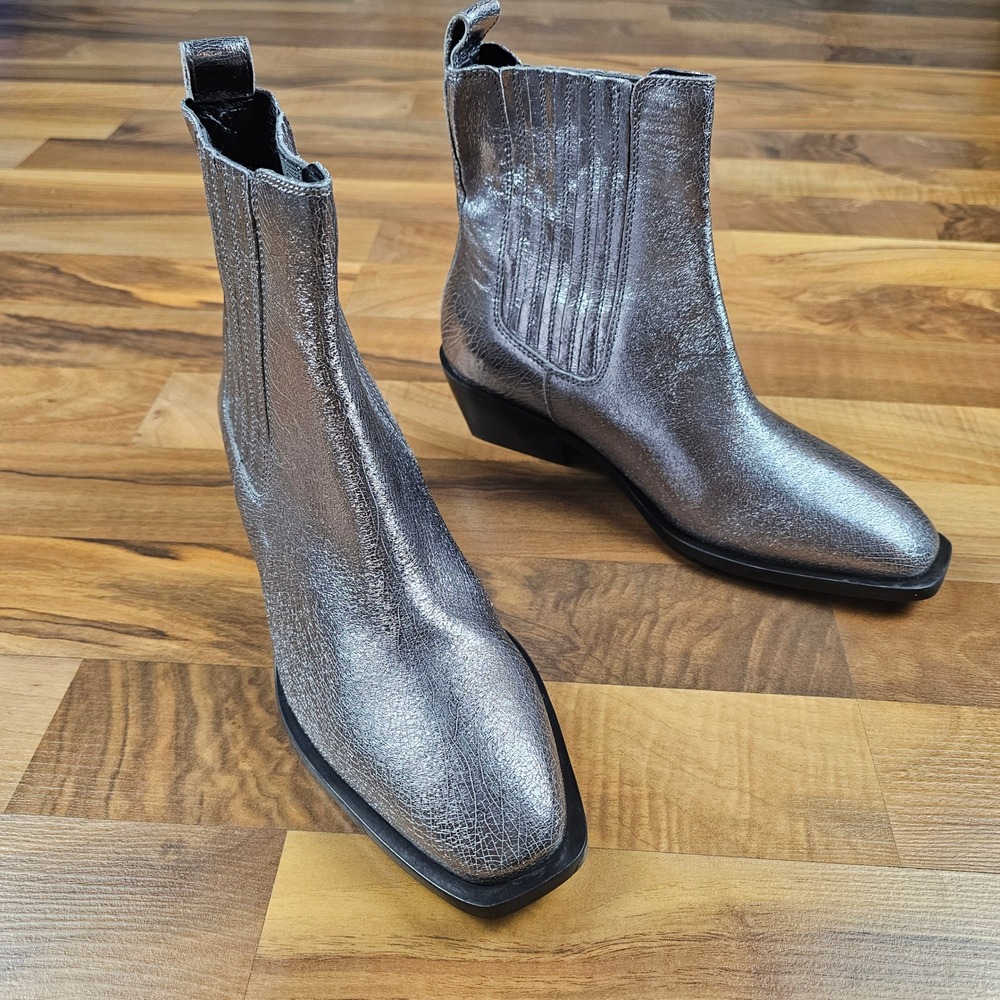 Seychelles Metallic Cracked Leather Ankle Boots Silver size 6.5 Festival Western